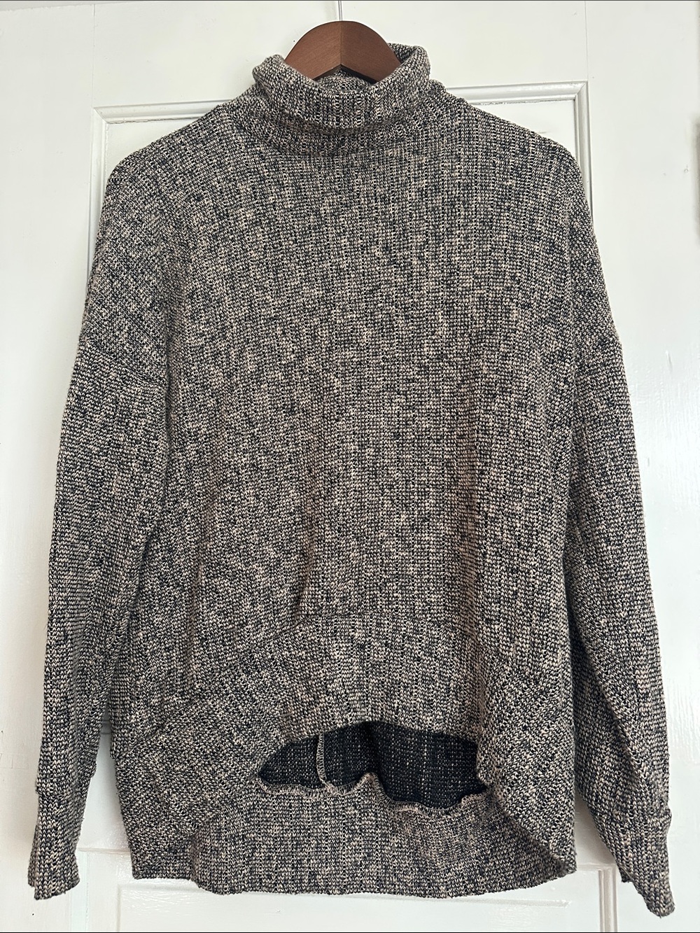 Topshop
Cozy Black & White Marled Turtleneck
Sweater